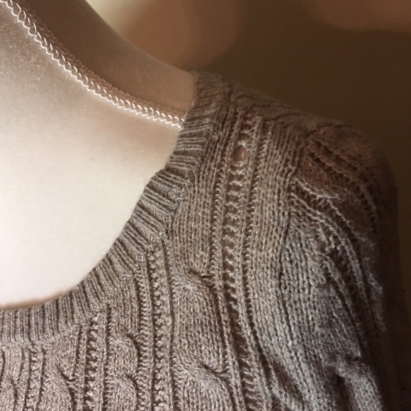 American Eagle 🦅 cable knit sweater Extra Small - Picture 3 of 6
